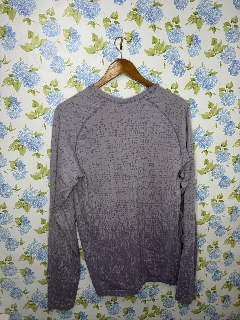 Lululemon Long Sleeve Tee in Dusty Lavender